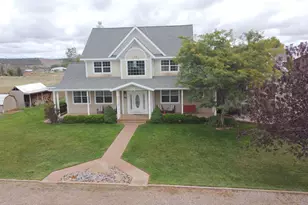 1690 N Pinion Rdg Dr, Blanding, UT 84511 - Photo 2