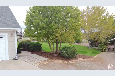 1690 N Pinion Ridge Dr, Blanding, UT 84511 - Photo 56