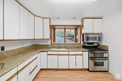 1729 S Lake St, Salt Lake City, UT 84105 - Photo 16