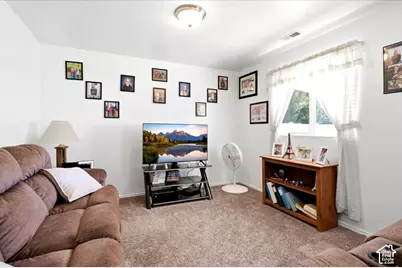 2089 W 1570 N, Clinton, UT 84015 - Photo 12