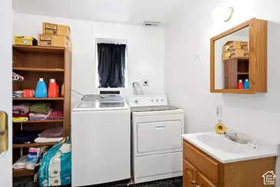 2089 W 1570 N, Clinton, UT 84015 - Photo 24