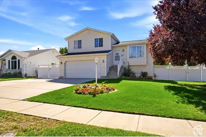 2089 W 1570 N, Clinton, UT 84015 - Photo 2