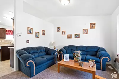 2089 W 1570 N, Clinton, UT 84015 - Photo 6