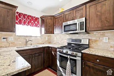 2089 W 1570 N, Clinton, UT 84015 - Photo 10