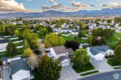 4793 W Copper Mine Dr, Herriman, UT 84096 - Photo 38