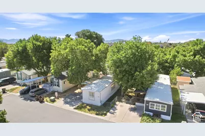 680 N Main St #E-11, Kaysville, UT 84037 - Photo 26