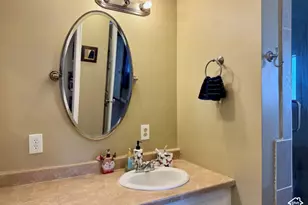 680 N Main St, Kaysville, UT 84037 - Photo 14