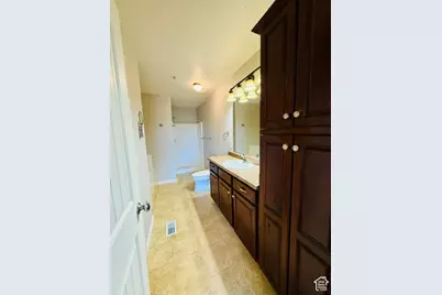 872 N Shepard Creek Pkwy, Farmington, UT 84025 - Photo 12