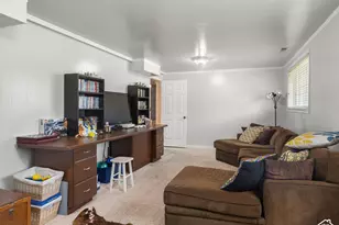 79 S Talbot Dr E, Layton, UT 84041 - Photo 22
