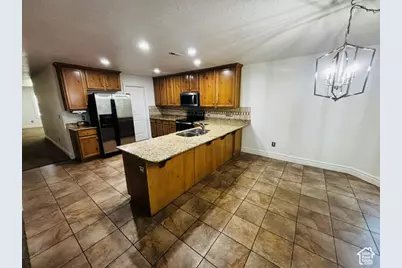 554 N 1510 St W, Lindon, UT 84042 - Photo 10