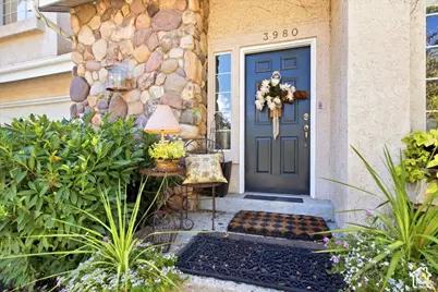 3980 S Dewcrest Cir E, Holladay, UT 84124 - Photo 2