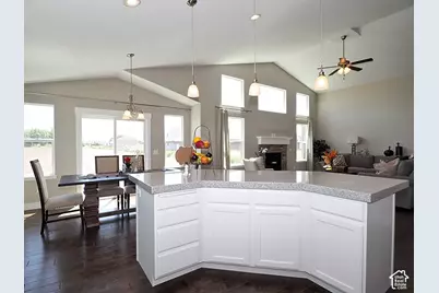 1354 W 7240 S #103, West Jordan, UT 84084 - Photo 6