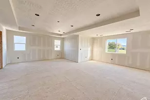 255 N Summerhill Ln W, Centerville, UT 84014 - Photo 6