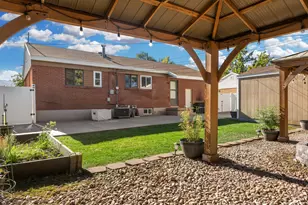 4581 S 150 W, Washington Terrace, UT 84405 - Photo 2