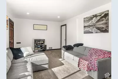 4581 S 150 W, Washington Terrace, UT 84405 - Photo 32