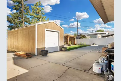 4581 S 150 W, Washington Terrace, UT 84405 - Photo 4