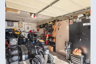 4581 S 150 W, Washington Terrace, UT 84405 - Photo 10