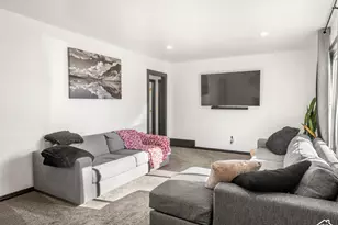 4581 S 150 W, Washington Terrace, UT 84405 - Photo 34
