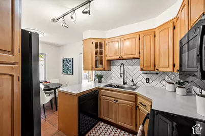 1809 S 2300 E, Salt Lake City, UT 84108 - Photo 10