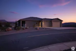 217 W Terrace Cir, Toquerville, UT 84774 - Photo 2
