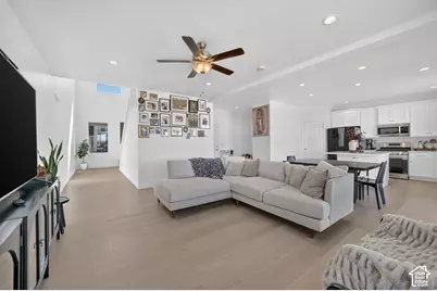 428 W Quartz Rd, Tooele, UT 84074 - Photo 8