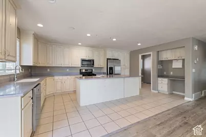 405 N 1340 E, Provo, UT 84606 - Photo 10