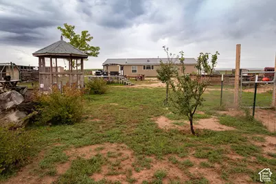 15079 E 5500 S, Randlett, UT 84063 - Photo 12
