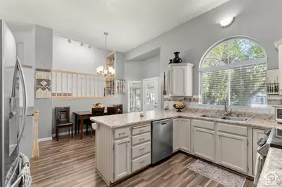 1009 N 470 W, Orem, UT 84057 - Photo 24