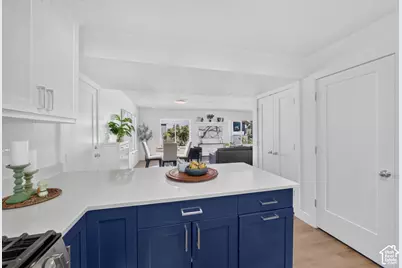 305 N Argyle Ct W, Salt Lake City, UT 84116 - Photo 10