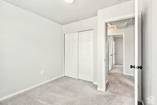 1535 S 250 E, Kaysville, UT 84037 - Photo 12