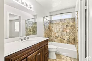 1535 S 250 E, Kaysville, UT 84037 - Photo 10