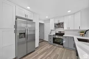 3549 W Churchwood Dr, Taylorsville, UT 84129 - Photo 6