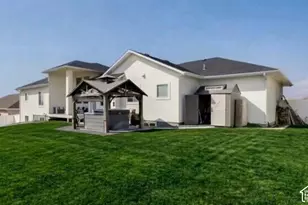 1222 E 300 S, Smithfield, UT 84335 - Photo 18