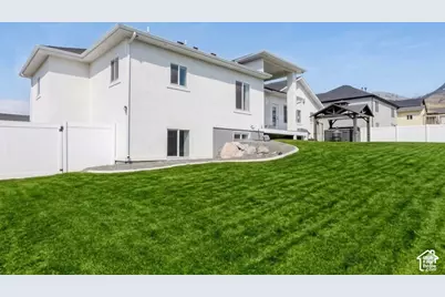 1222 E 300 S, Smithfield, UT 84335 - Photo 16