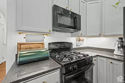 10273 S Split Rock Dr, South Jordan, UT 84009 - Photo 12