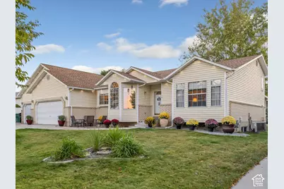 9136 S Teton Estates Dr W, West Jordan, UT 84088 - Photo 1