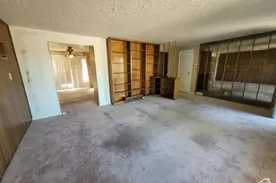 2446 E Sundown Ave S, Cottonwood Heights, UT 84121 - Photo 4