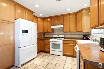 4266 S Morris St W, Taylorsville, UT 84129 - Photo 6