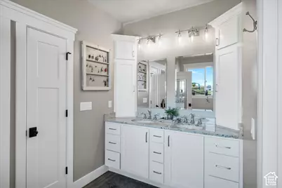 541 E 8900 S, Paradise, UT 84328 - Photo 28