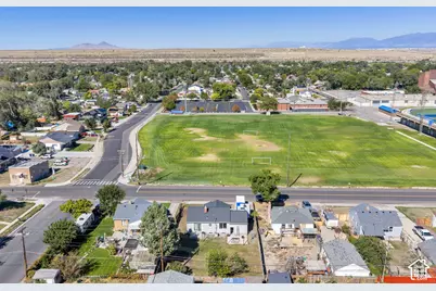 8779 W 3100 S, Magna, UT 84044 - Photo 24