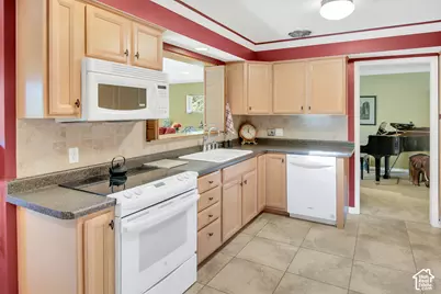 3165 Taylor Ave, Ogden, UT 84403 - Photo 8