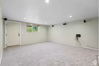 946 E Arlington Way S, Bountiful, UT 84010 - Photo 38
