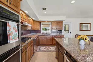946 E Arlington Way S, Bountiful, UT 84010 - Photo 10