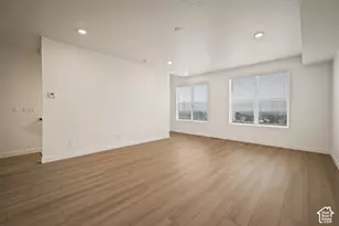 4046 S Sandridge Dr, Roy, UT 84067 - Photo 12