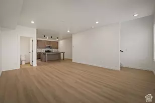 4046 S Sandridge Dr, Roy, UT 84067 - Photo 10