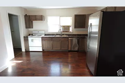 387 E 200 S, Payson, UT 84651 - Photo 8