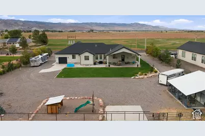 244 E Sevier River Rd, Central Valley, UT 84754 - Photo 4