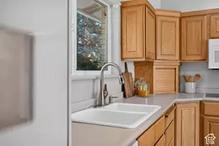 1664 E Gordon Ave E, Layton, UT 84040 - Photo 12