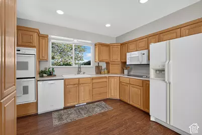 1664 E Gordon Ave E, Layton, UT 84040 - Photo 10