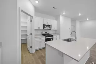 1609 S Sinawava Dr, Washington, UT 84780 - Photo 18